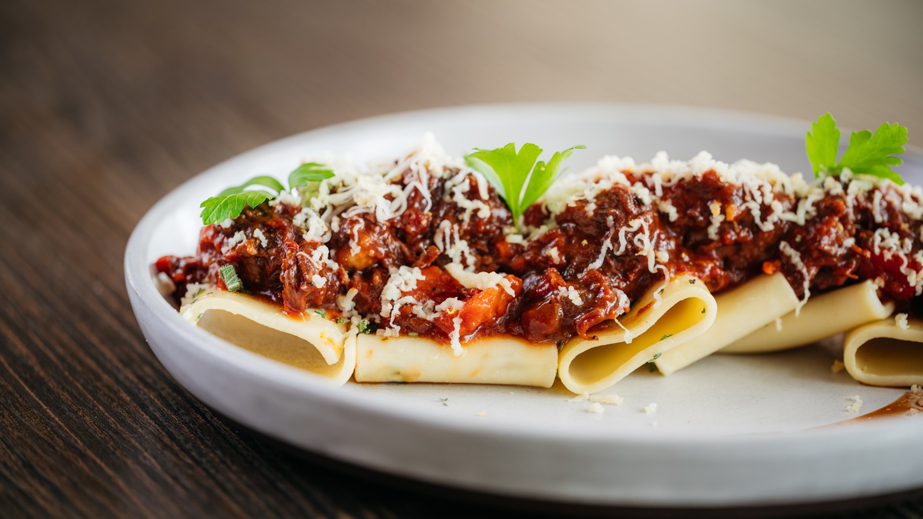 4 Restoran Romantis di Singapura untuk Kencan yang Spesial 4 Restoran Romantis di Singapura untuk Kencan yang Spesial