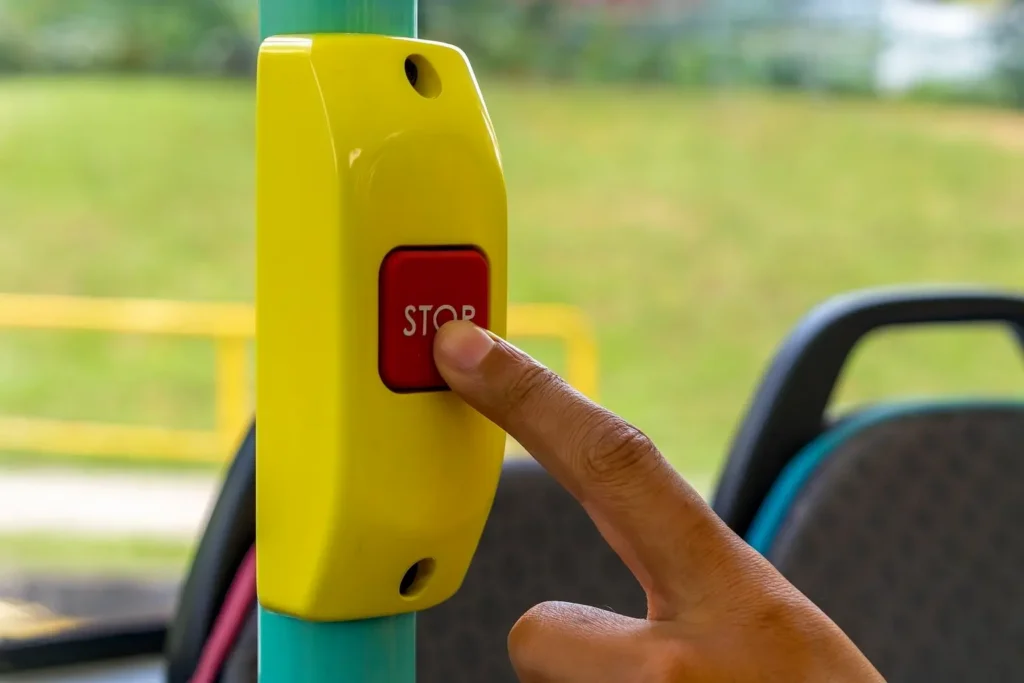 tombol stop bus