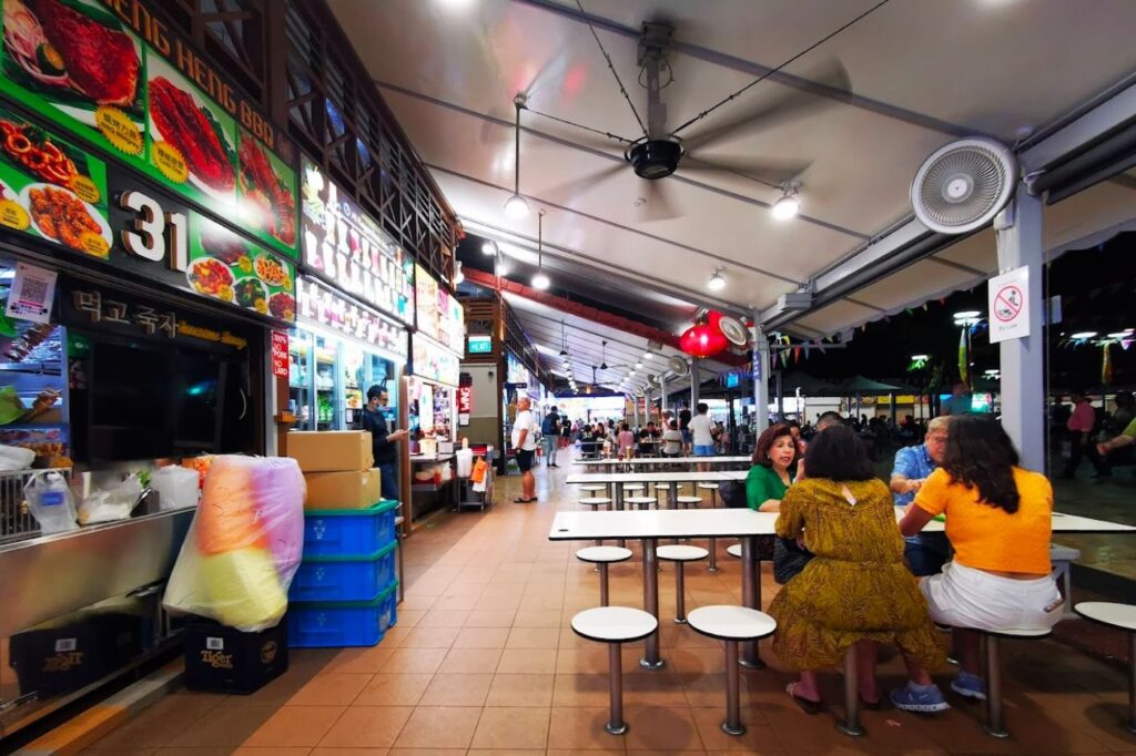 suasana hawker centre newton food centre