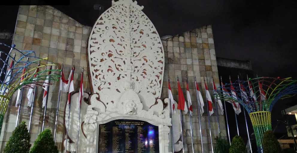 monumen bom bali di kuta