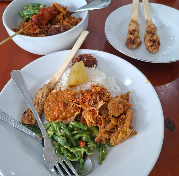 warung wardani kuliner kaki lima di bali