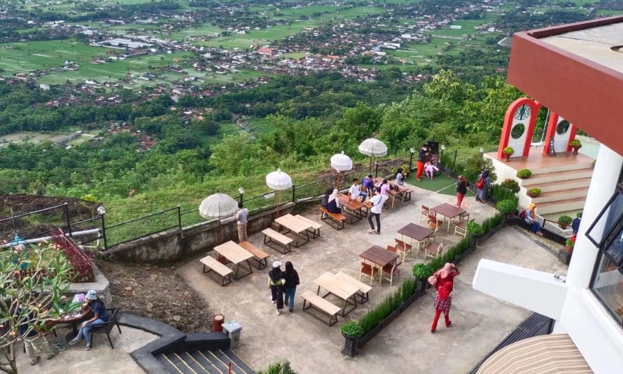 bukit bintang jogja