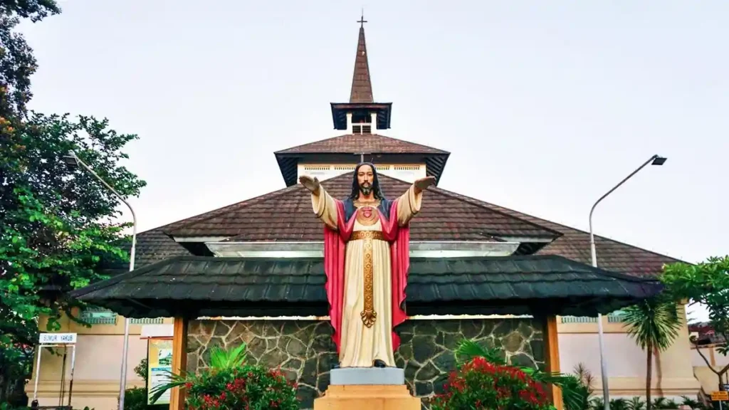 Gereja Hati Kudus Tuhan Yesus Pugeran Tampak Depan