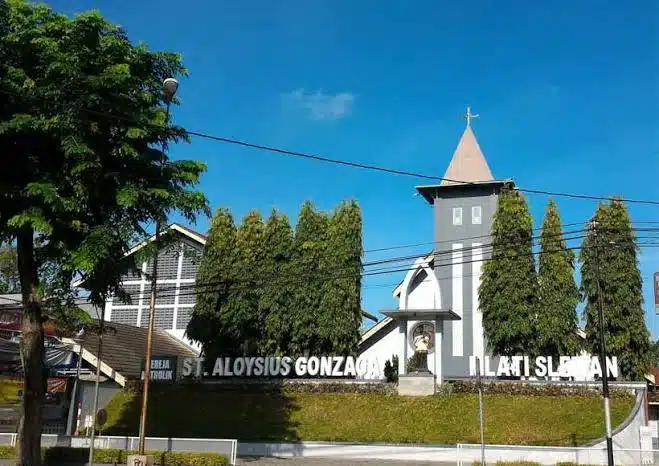 Gereja Santo Aloysius Gonzaga Mlati Tampak Depan