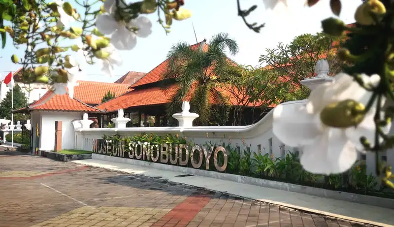 museum sonobudoyo tampak depan