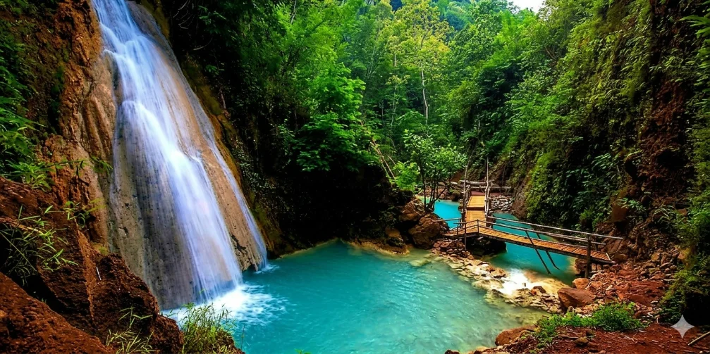 air terjun kedut pedut kulonprogo air terjun kedung pedut kulon progo dengan jembatan di samping air terjun