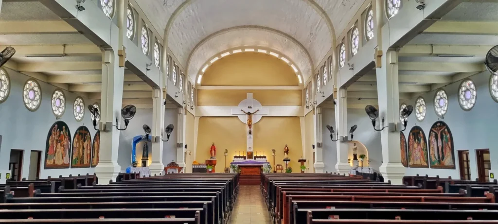 gereja santo yusup bintaran jogja tampak dalam gereja santo yusup bintaran jogja tampak dalam