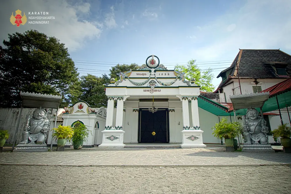 Kagungan dalem Keraton Jogja Tampak Depan