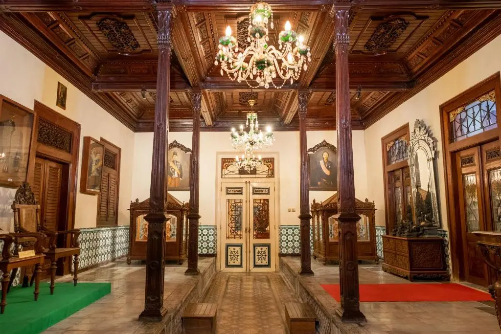 rumah pesik wisata heritage tampak dalam