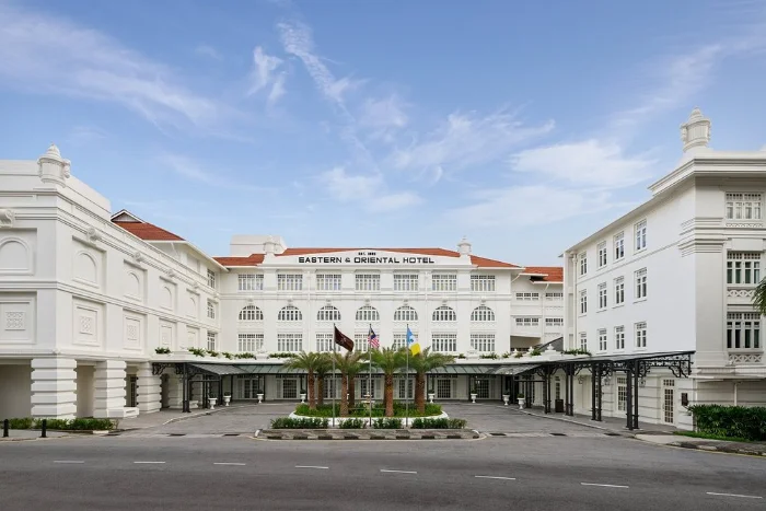 Eastern & Oriental Hotel Mural tampak depan