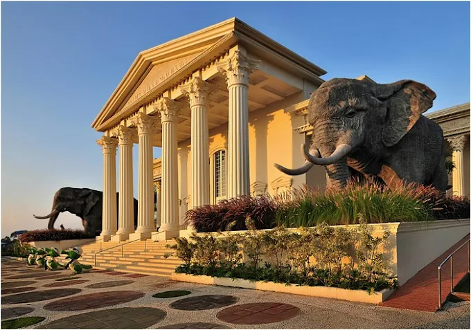 replika bangunan gedung putih di jatim park 2
