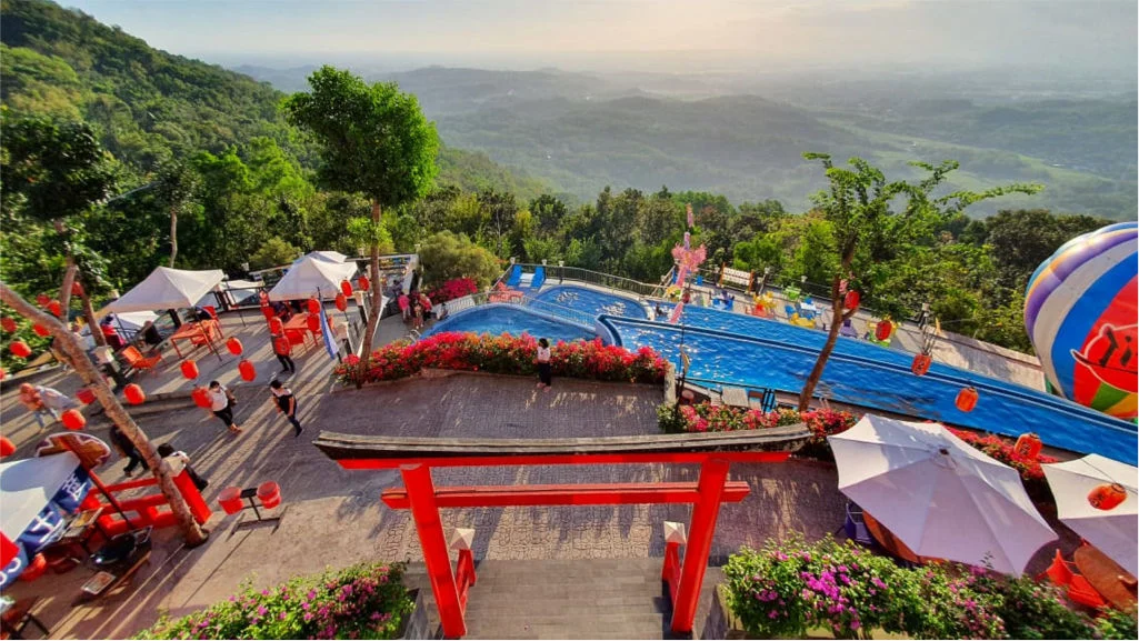 little tokyo jogja tampak atas
