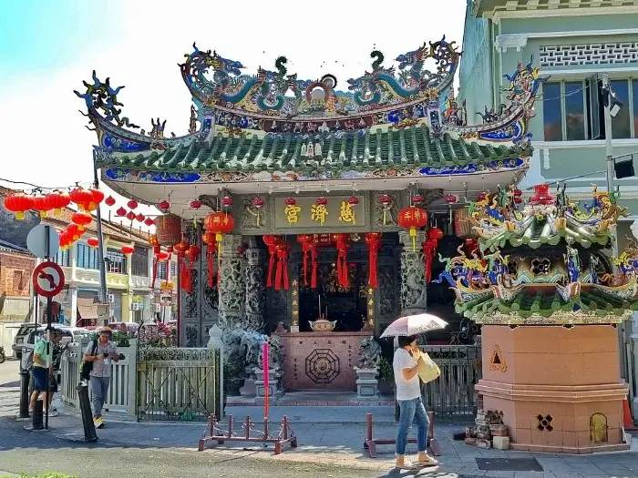 rumah klan yap kongsi atau yap kongsi temple tampak depan
