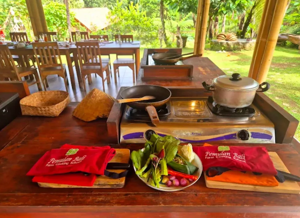 Pemulan Bali Farm Cooking School - Ubud