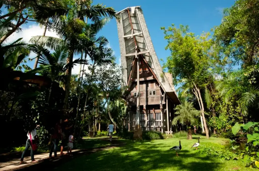 Suasana Alam yang Teduh dan Asri di bali bird park