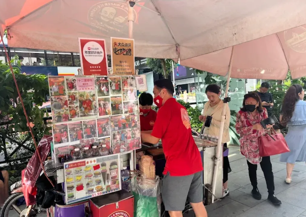 Berburu Es Krim Potong Legendaris di Sepanjang Trotoar Orchard