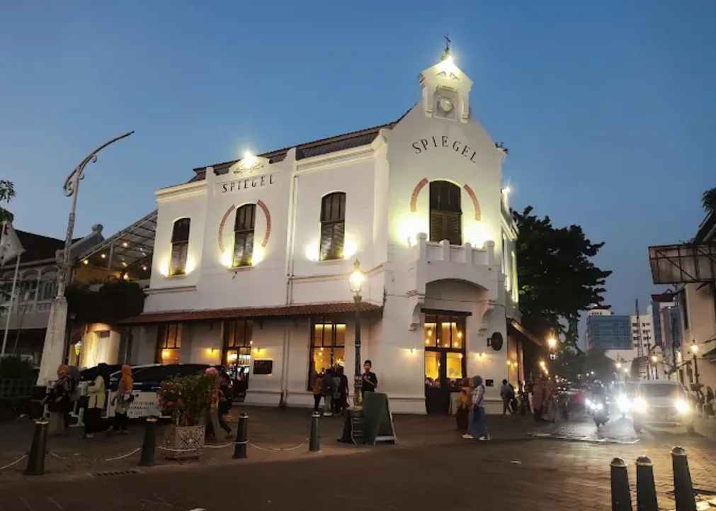 foto kota lama semarang bangunan spiegel