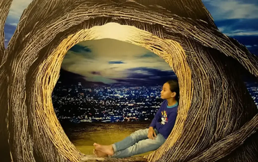 Old City 3D Trick Art Museum. foto anak kecil sedang berfoto di salah satu area museum
