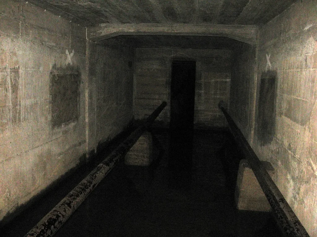 ruang bawah tanah lawang sewu yang terkenal mistis.