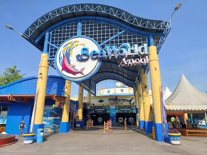pintu masuk sea world ancol