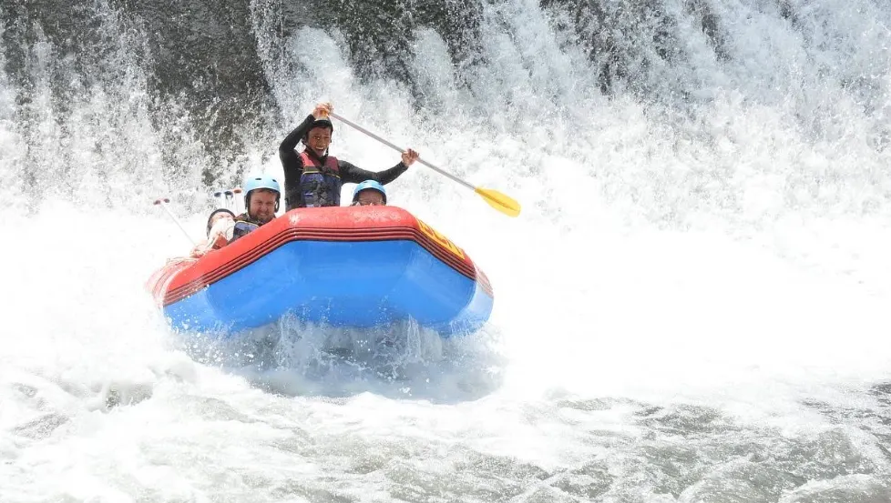 White Water Rafting di sungai ayung dan telagawaja