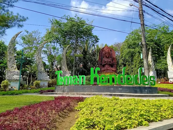taman kendedes malang tampak depan
