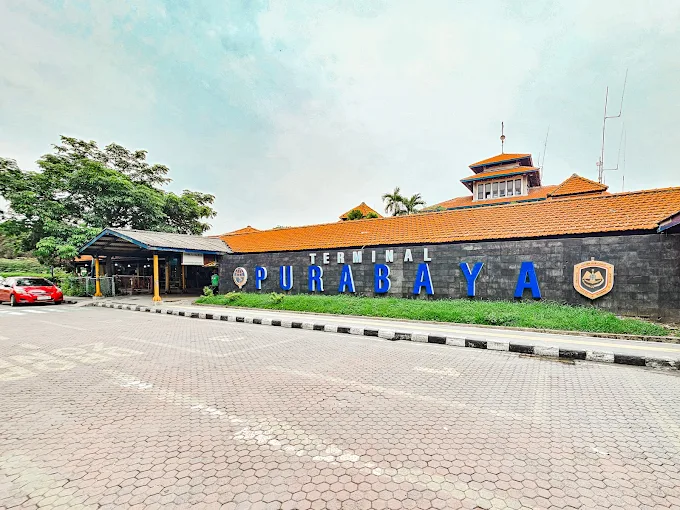 terminal purabaya atau terminal bungurasih surabaya