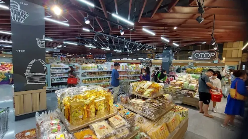 tempat belanja di bangkok Big C Supercenter Ratchadamri