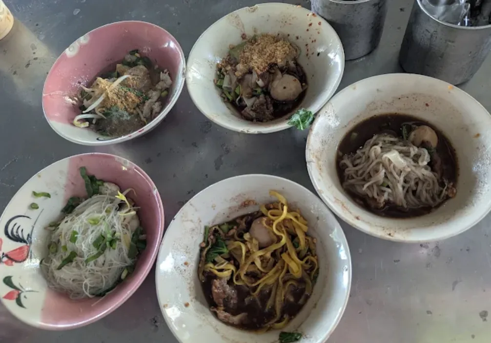 Kuay Teow Reua (Boat Noodles)