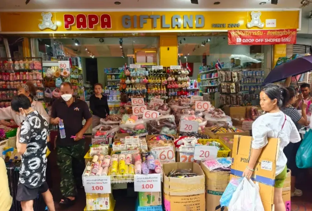tempat belanja di bangkok Sampeng Market (Chinatown)