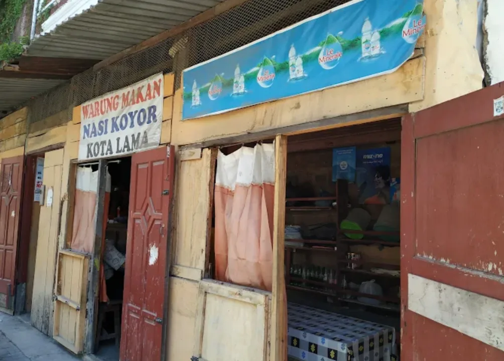 foto tampak depan Warung Koyor Kota Lama