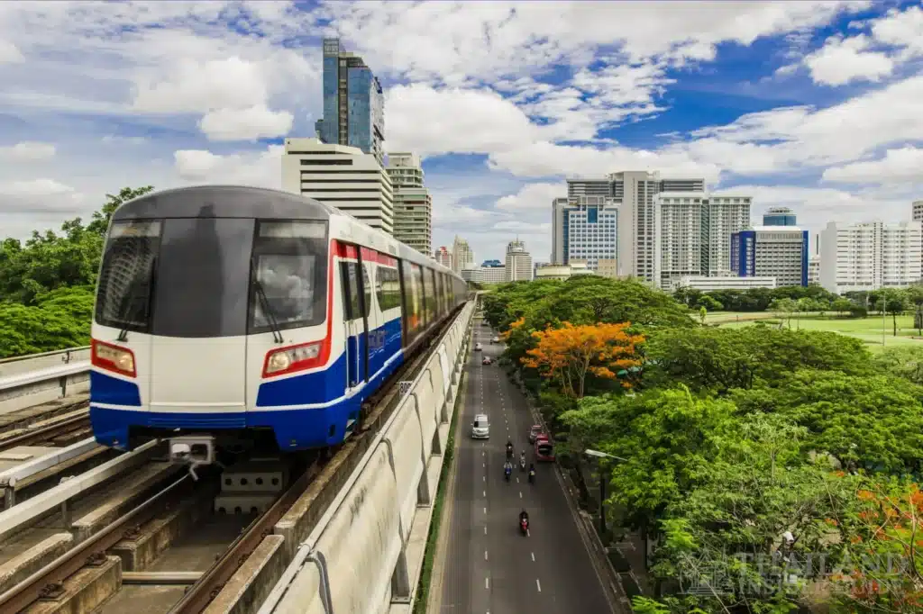 bts skytrain di bangkok, kendaraan umum