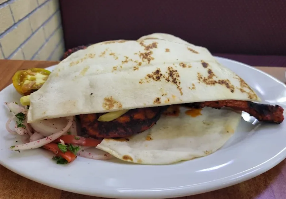 Al Qaysar Restaurant & Cafe makanan