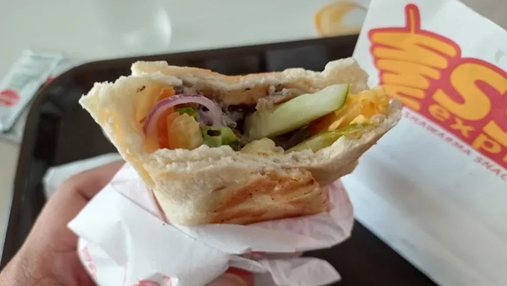 Shawarma Snack Center makanan