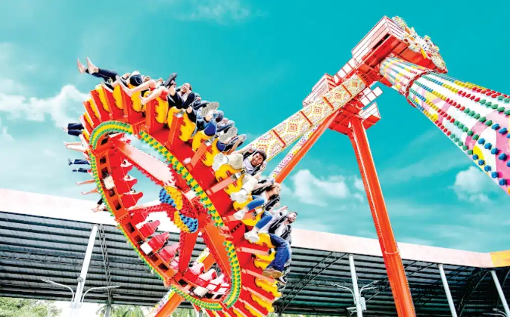 Suoi Tien Theme Park