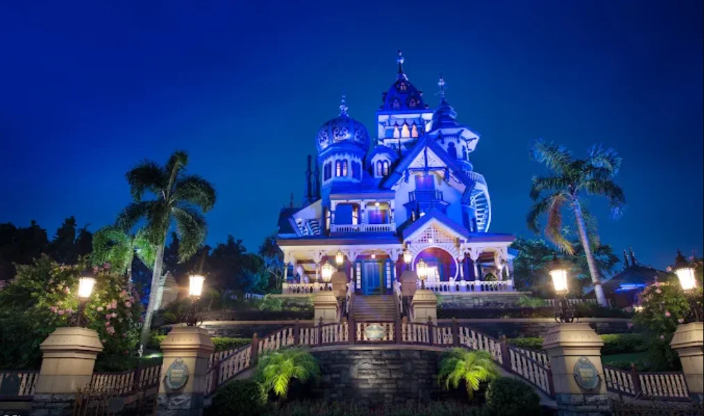 hong kong disneyland